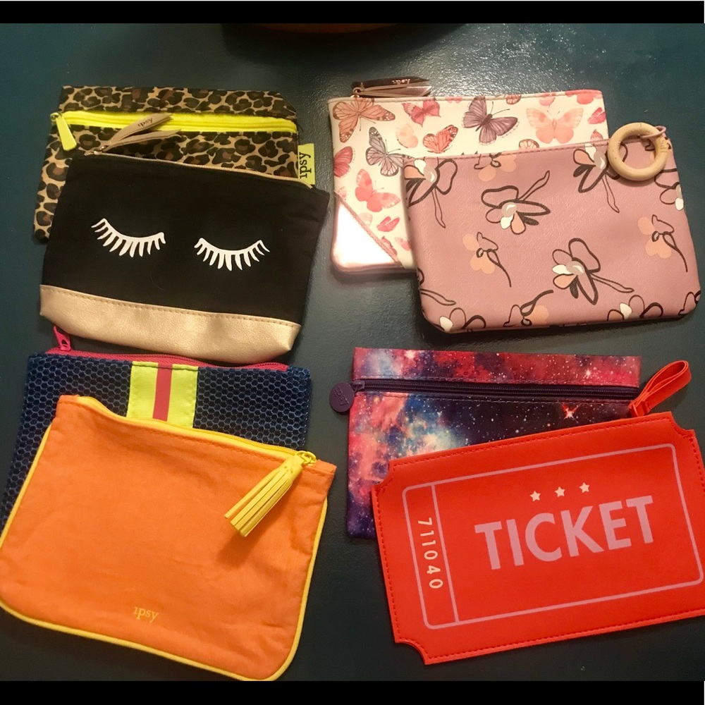 NWOT 8 Lot Cosmetic Bags